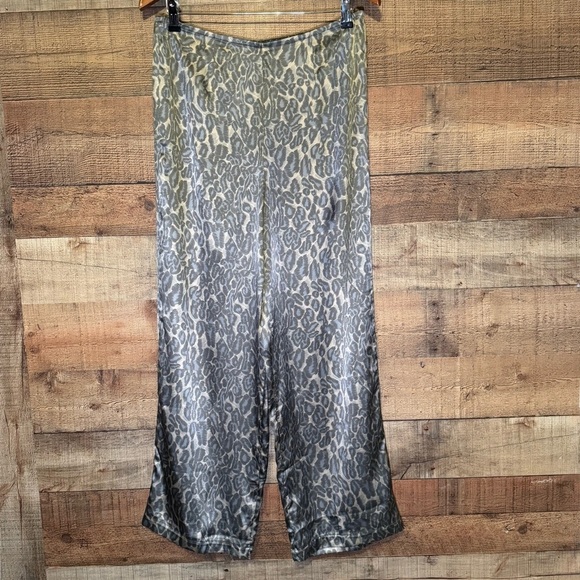 Victoria's Secret Pants - Vintage Y2K Wide Leg Satin Feel Leopard Print Lounge Pants‎ Victoria's Secret M